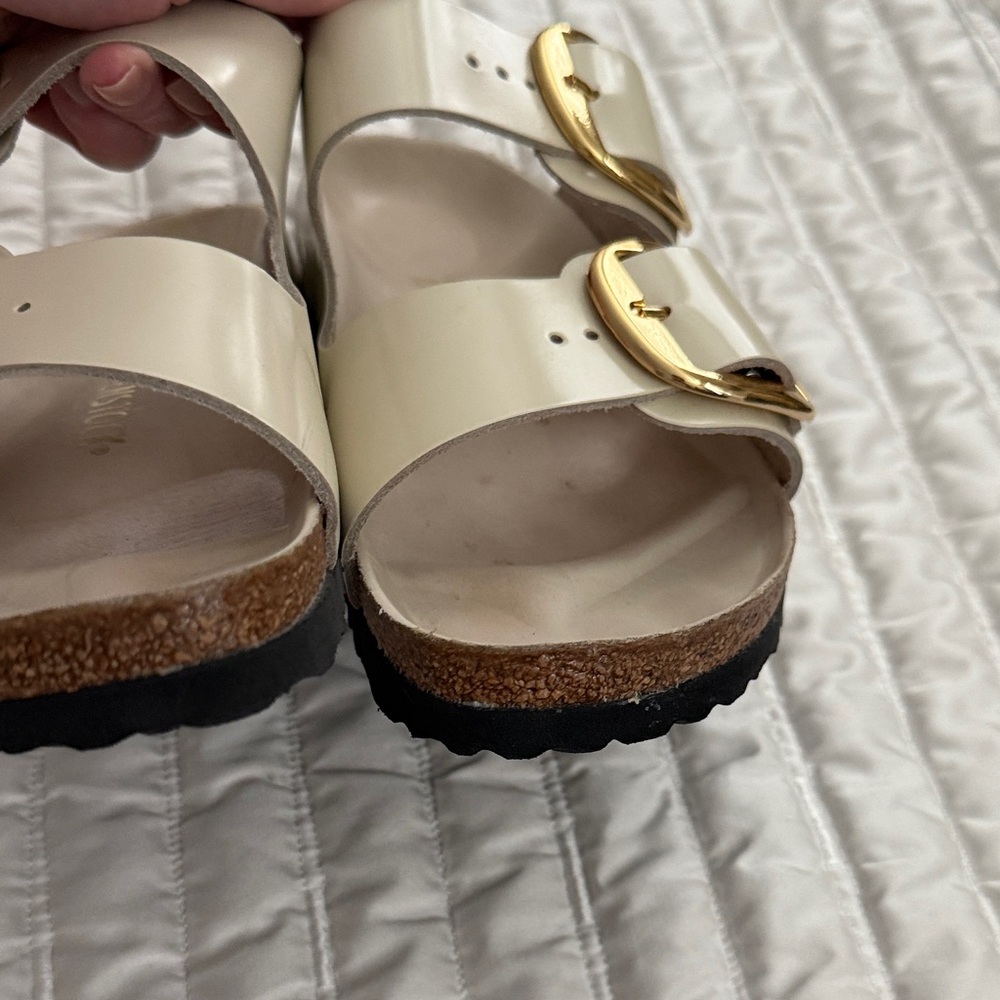 Birkenstock Women's Arizona big buckle Sandals in Ecru with Gold size 10-10.5 - Picture 7 of 9
